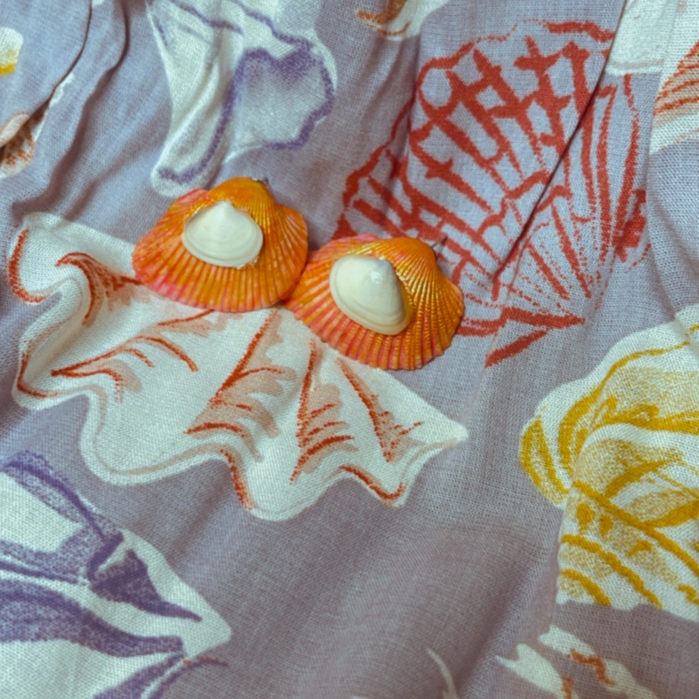 “Just peachy” Hand-painted seashell earrings